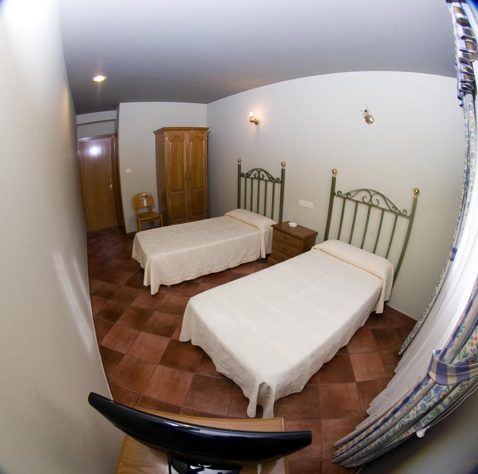 Hotel El Balcon Avilés Buitenkant foto